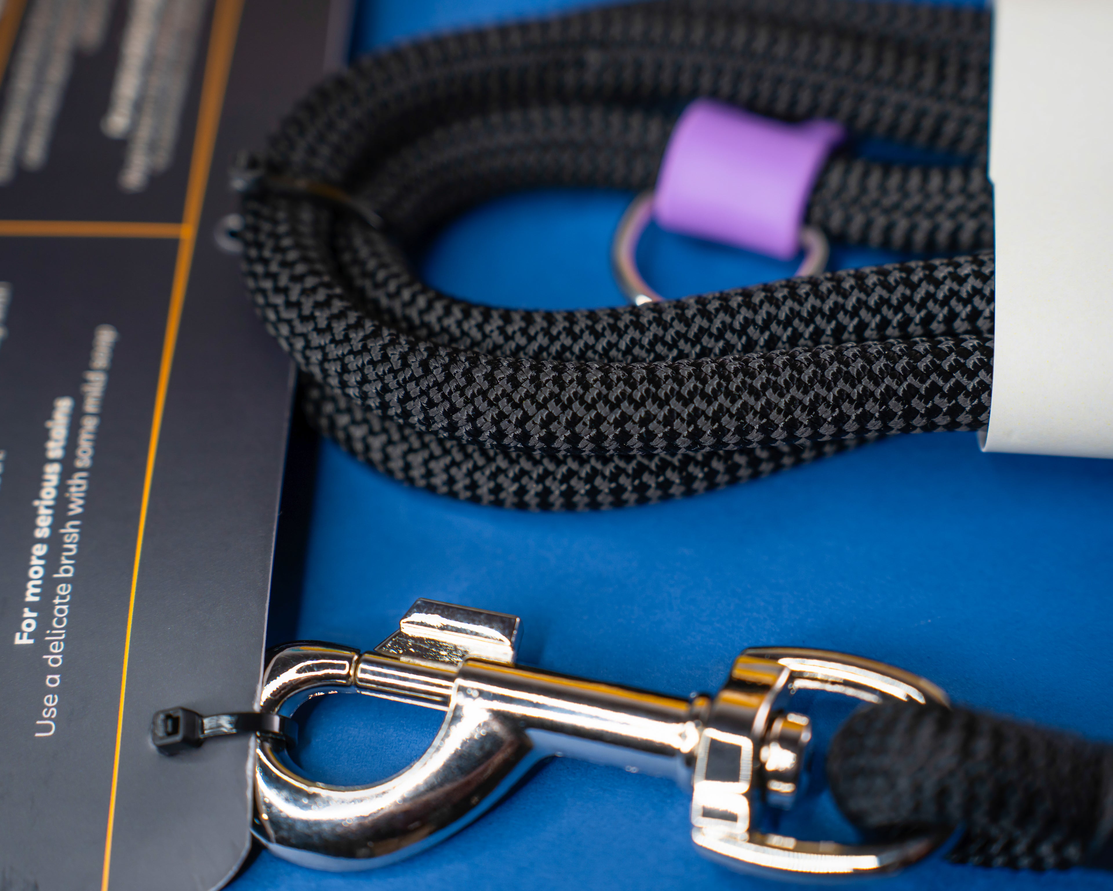 Lesa Hands-Free – libertate în lesă scurta